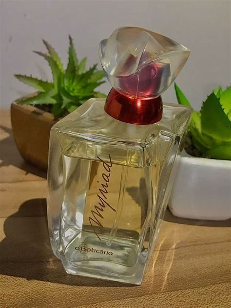 Perfume myriad antigo .